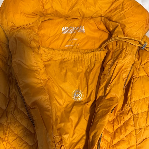 Michael Kors Mustard Puffer Jacket Size S - Picture 3 of 6